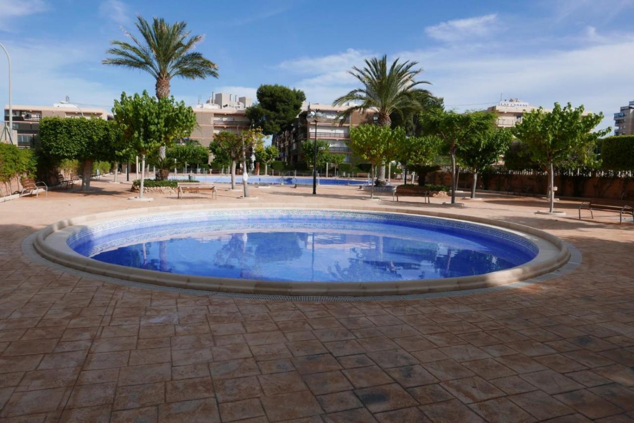Las Lanzas Playa Muchavista San Juan El Campello Kültér fotó